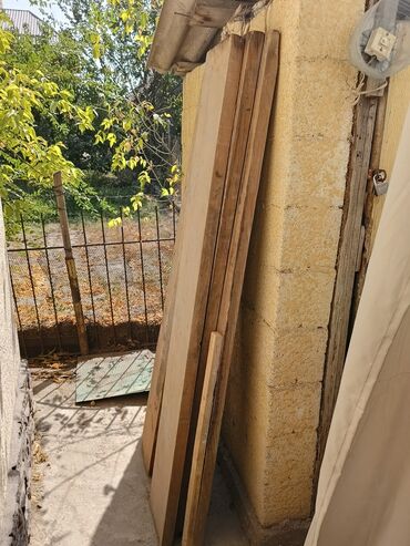 5 микрайон: Продаю доски 6 штук Размеры: 1,70 длина, 0,25 ширина. Самовывоз с мкр