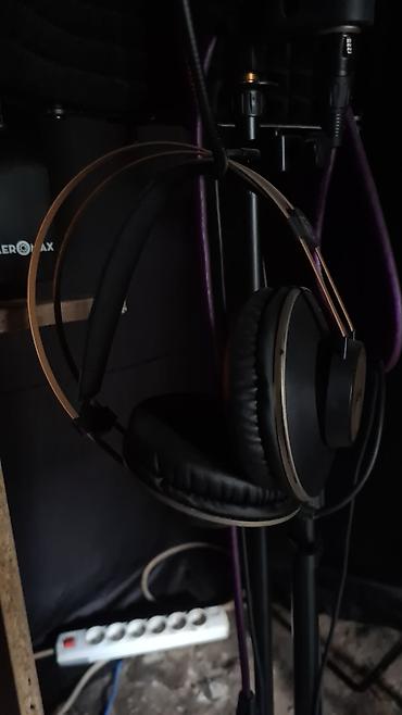 intel core ultra: AKG K92 — полноразмерные проводные студийные наушники закрытого типа — 2