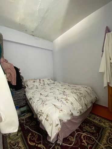 1 комнатная квартира бишкек снять долгосрочно: 2 комнаты, 37 м², Малосемейка, 1 этаж, Косметический ремонт