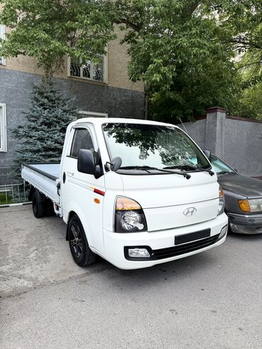 лампа для машины: Hyundai Porter: 2019 г., 2.5 л, Автомат, Дизель