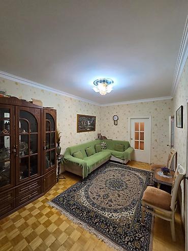 ev menzil: Bakı, 3 otaqlı, Köhnə tikili, 70 kv. m — 2