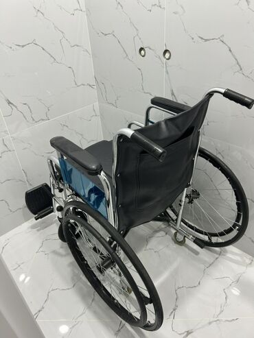 Eşitmə cihazları: Qatlanabilen,çox az istifade olunmuşheçbir qüsuru olmayan elil