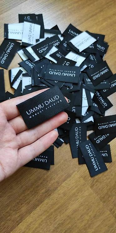 Другие услуги пошива одежды: Жаккардовые этикетки, и основа и логотип вышиваются нитями, главное — 15