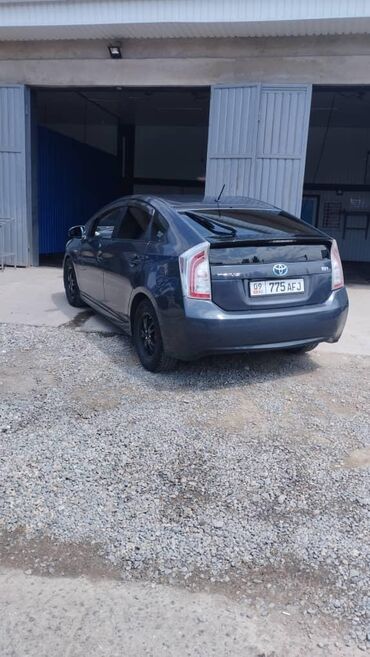 камри 45 гибрид: Toyota Prius: 2015 г., 1.8 л, Автомат, Гибрид, Хэтчбэк