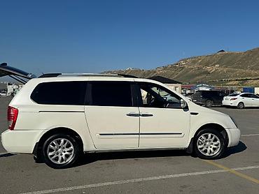 karavan satışı qiymeti: Kia Carnival: 2.2 l | 2011 il Van/Minivan — 3