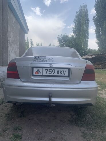 фары на опель вектра б: Opel Vectra седан, серебристый цвет, номерные знаки KG (08, 759 AKV)