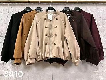 plisani sako zenski: Ženska jakna modernog, elegantno-ležernog kroja, inspirisana military — 3