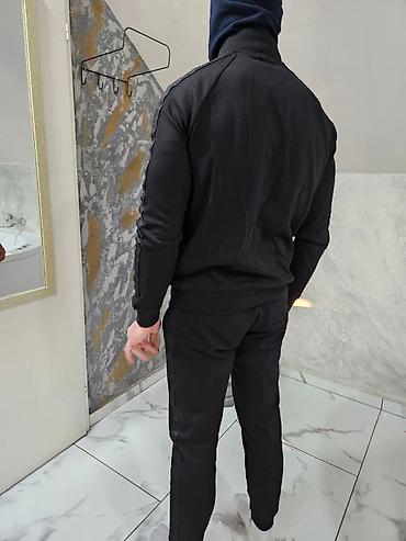 Trenerke: Komplet trenerka Vrhunski kvalitet Velicine S m l xl xxl Cena 5800 — 8