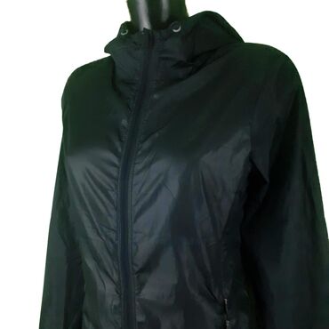 Sportska odeća: Gornji deo odeće, Za odrasle, Upotrebljenо — 4