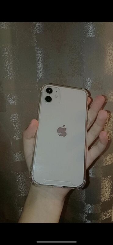 Apple iPhone: IPhone 11, Б/у, 64 ГБ, Белый, 77 %