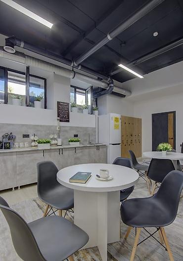 Продажа отелей и хостелов: Продаётся помещение 160 кв.м в 5 микрорайоне (под хостел) 🔹 Площадь — 5