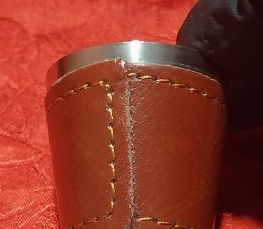 Digər kolleksiyalar: İçki qabı dəsti şahmat lövhəsi ilə birlikdə satılır. Üzərində Alov — 13