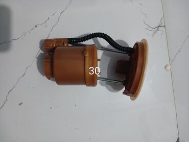 запчасти на форд фокус 1: Toyota camry 2013 benzin filteri orjinal üstdənçıxma