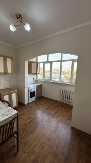 дом в районе восточного автовокзала: 1 комната, 44 м², 106 серия улучшенная, 3 этаж, Косметический ремонт