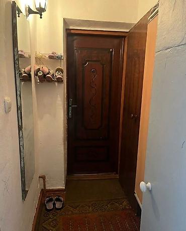 2 комнаты, 38 м², Хрущевка, 1 этаж, Старый ремонт