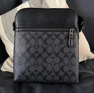 Барсетки: Мужская компактная сумка через плечо - Брендовые модели: COACH — 8