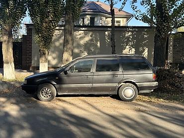 саната зеркала: Volkswagen Passat Variant: 1992 г., 2 л, Механика, Бензин, Универсал — 2