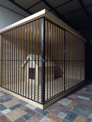 вольер для йорка: 🐾 Продаётся просторный вольер для собаки! 🐾 📏 Размеры: 3×2 м 🏗