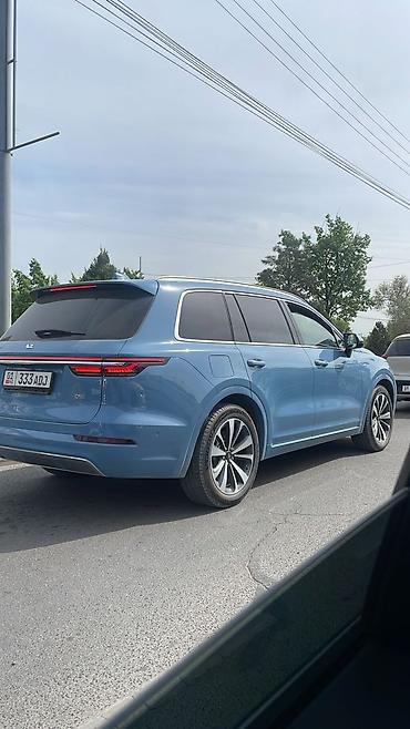 Geely: Lixiang One: 2022 г., 1.2 л, Гибрид, Кроссовер — 3