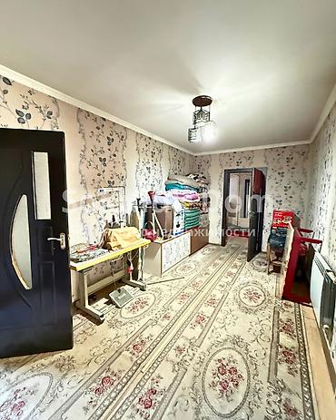 Продажа коттеджей и домов: 🏠Продается дом в с. Сокулук 🟡Комнаты: 7 🟡Участок: 18 соток 🟡Отопление — 14