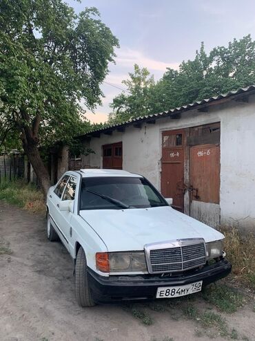 Mercedes-Benz: Mercedes-Benz