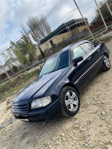 Mercedes-Benz: Mercedes-Benz C-Class: 2 l | 1994 il Sedan — 2