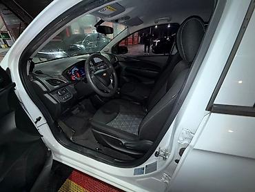 Chevrolet: Chevrolet Spark: 2019 г., 1 л, Автомат, Бензин, Хэтчбэк — 14