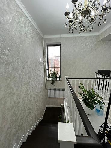 Продажа домов: Дом, 300 м², 7 комнат, Риэлтор — 6