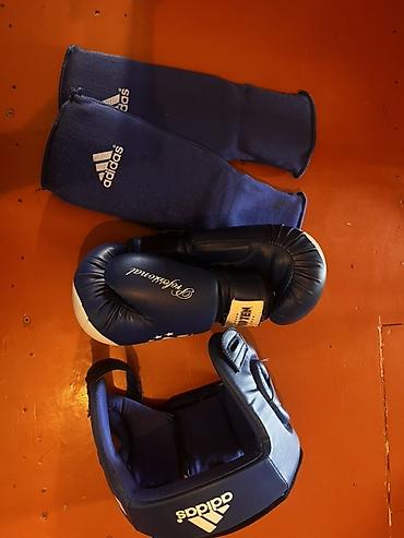 boks kaskı: Təcili Satılır! Kikbok qoruyucu dəst Dəstdə olanlar: 1 ədəd Adidas — 1