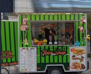 Qoşqular: 2.50m uzunu 1.60 eni 2m hündürlüyü.İçinin mebeli,qab yuma moykası,işiq