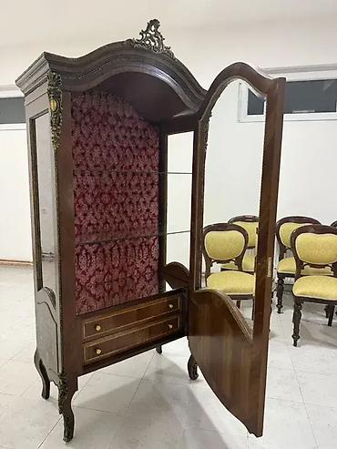 forma ideale ormari sa ostecenjem: Stilska vitrina Luj XV Odlicno stanje sirina 98 cm dubina 49 cm — 6