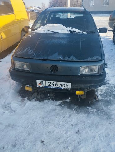 Volkswagen: Volkswagen Passat: 1989 г., 1.8 л, Механика, Бензин, Универсал