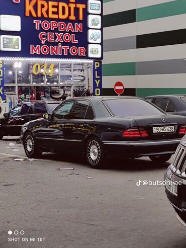 Mercedes-Benz: Mercedes-Benz E 200: 2 l | 2000 il Sedan — 14