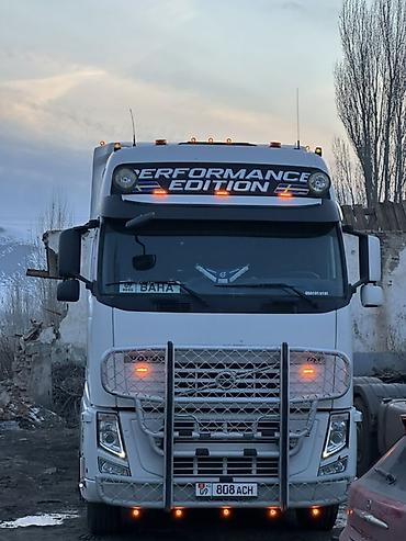 Тягачи: Тягач, Volvo, Цистерна — 4