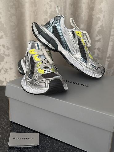 траки баленсиага: Кроссовки Balenciaga Runner Размер 39, но лучше на 40, новые не — 1
