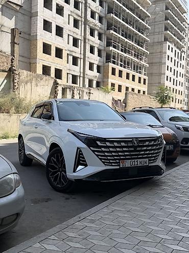 byd кроссовер: Changan Uni-V: 2025 г., 1.5 л, Автомат, Бензин, Кроссовер — 1