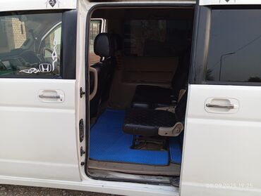 Honda: Honda Stepwgn: 2001 г., 2 л, Автомат, Бензин, Минивэн — 3