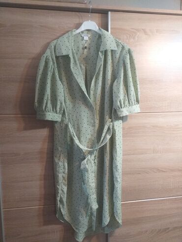 zelena plisirana haljina: Bоја - Zelena, Oversize, Kratkih rukava