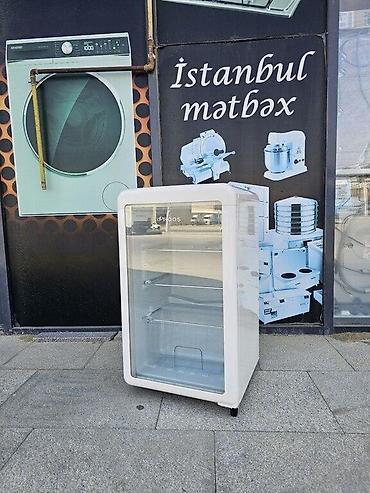 Soyuducu vitrin Soyuducu Soyuducu mini bar Booş firmasi Bej rəngində