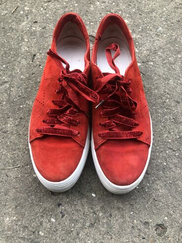 puma zenske patike duboke: Alexander McQueen, 39, color - Red