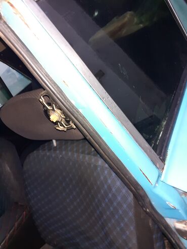 Təkərlər: Məhsul: Avtomobil kuzov hissələri və arxa baqaj komplekti (köhnə sovet — 12