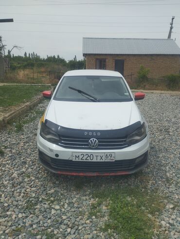рд 1: Volkswagen Polo: 2014 г., 1.6 л, Механика, Бензин, Седан