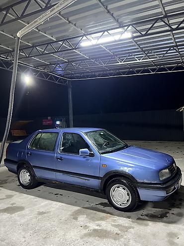 Volkswagen: Volkswagen Vento: 1992 г., 1.8 л, Механика, Бензин, Седан — 5
