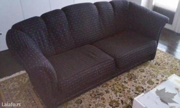 Sofas and couches: Simpova garnitura, trosed na razvlacenje i dve fotelje u savrsenom