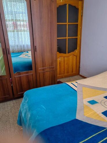 Köhnə tikili: Bakı, Əhmədli, 4 otaqlı, Köhnə tikili, m. Əhmədli, 100 kv. m — 3