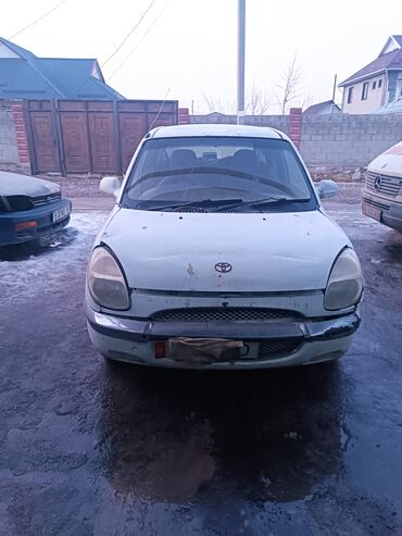 Toyota: Toyota Дуэт: 1999 г., 0.1 л, Автомат, Бензин, Купе