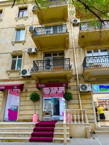 2 комнатные квартиры в новостройках: Bakı, 2 otaqlı, Köhnə tikili, m. Elmlər Akademiyası, 50 kv. m