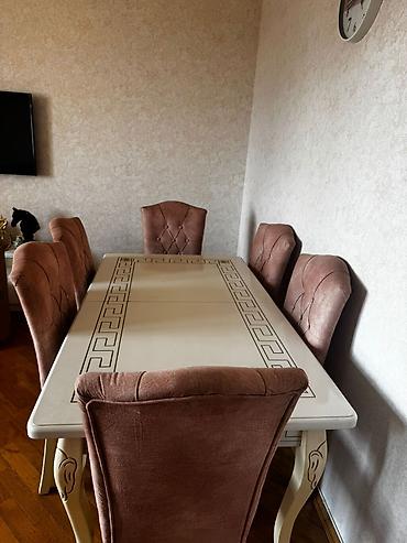 sud separatoru: Qonaq otağı üçün, İşlənmiş, Açılan, Dördbucaq masa, 6 stul — 1