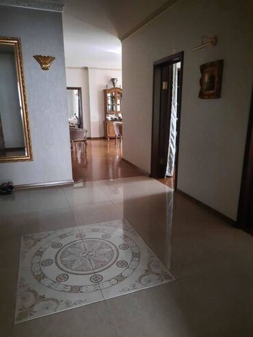 Продажа квартир: ‼️Продается 5-комнатная‼️ Площадь: 194 м² Кухня: 32 м² Этаж: 4/4 — 13