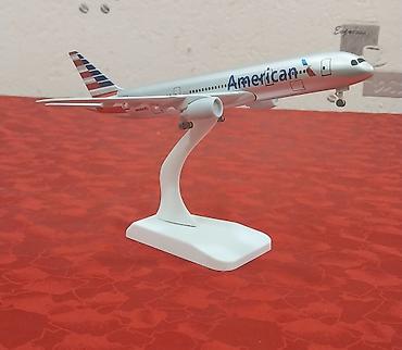 elmin: American Airlines təyyarə maketi – vitrin/masaüstü dekoru — 6